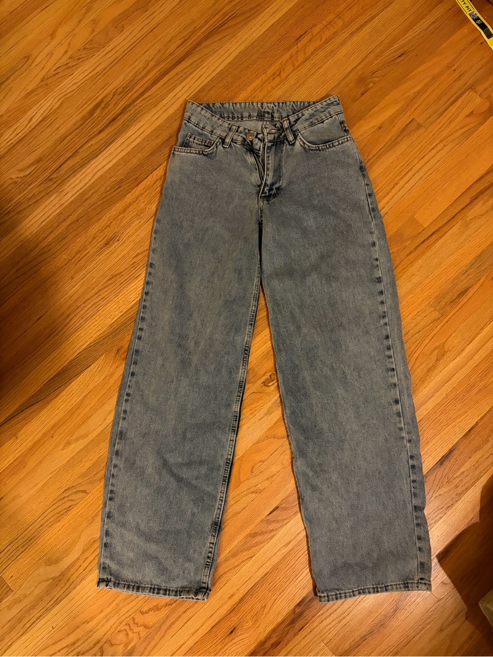 High-Rise Straight Leg Jeans light wash